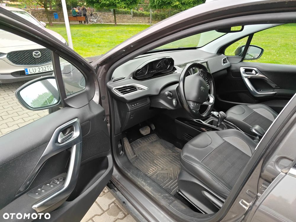 Peugeot 2008 - 9