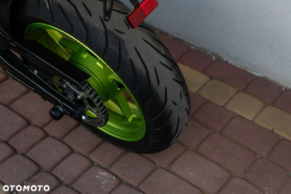 Kawasaki Z 650 - 10