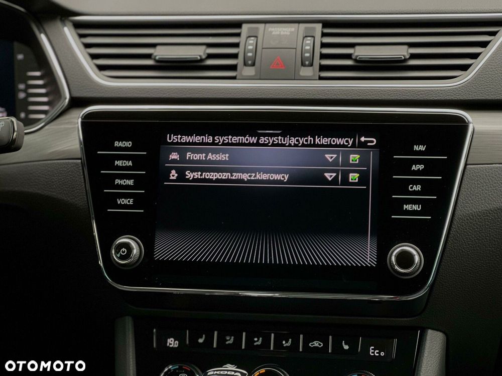 Skoda Superb 1.4 TSI Plug-In Hybrid Style DSG - 32