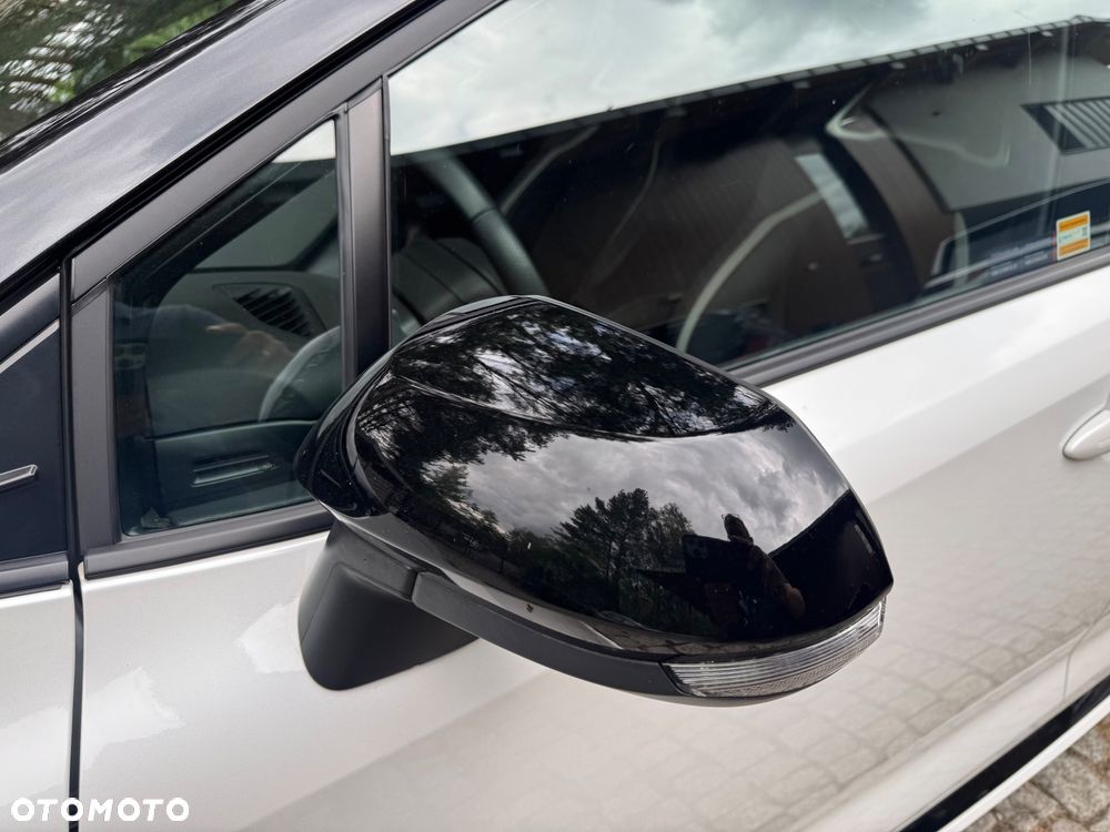 Toyota Corolla 2.0 Hybrid GR Sport - 32