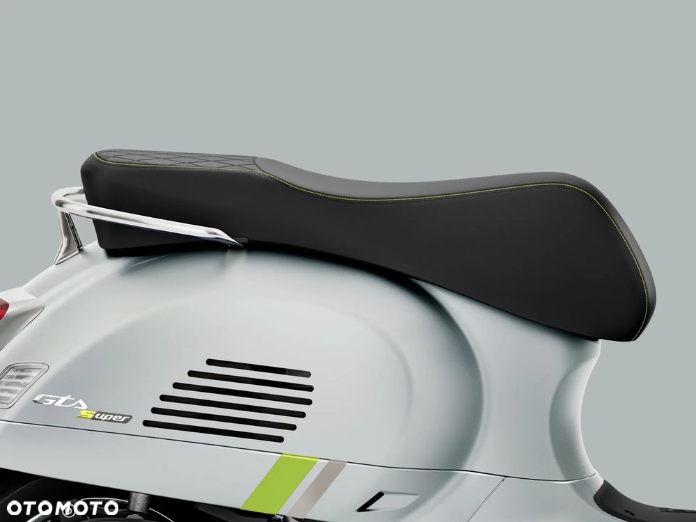Vespa GTS - 7
