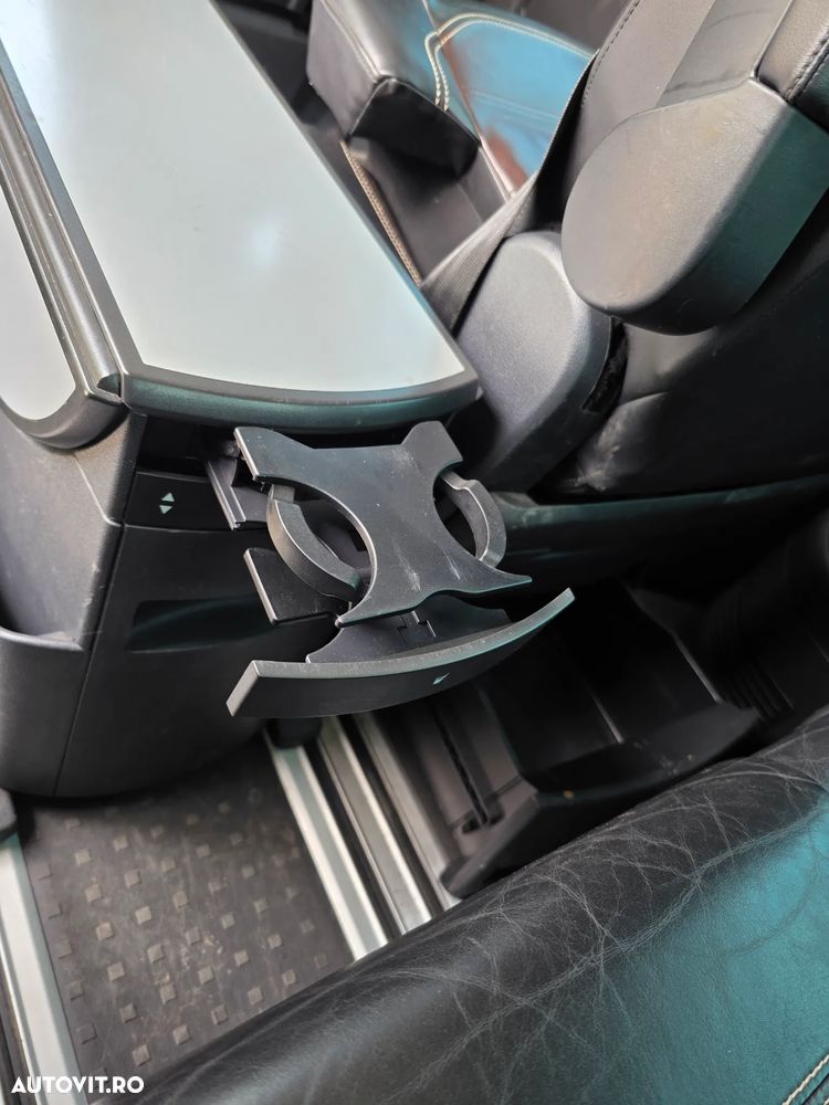 Volkswagen Multivan - 20