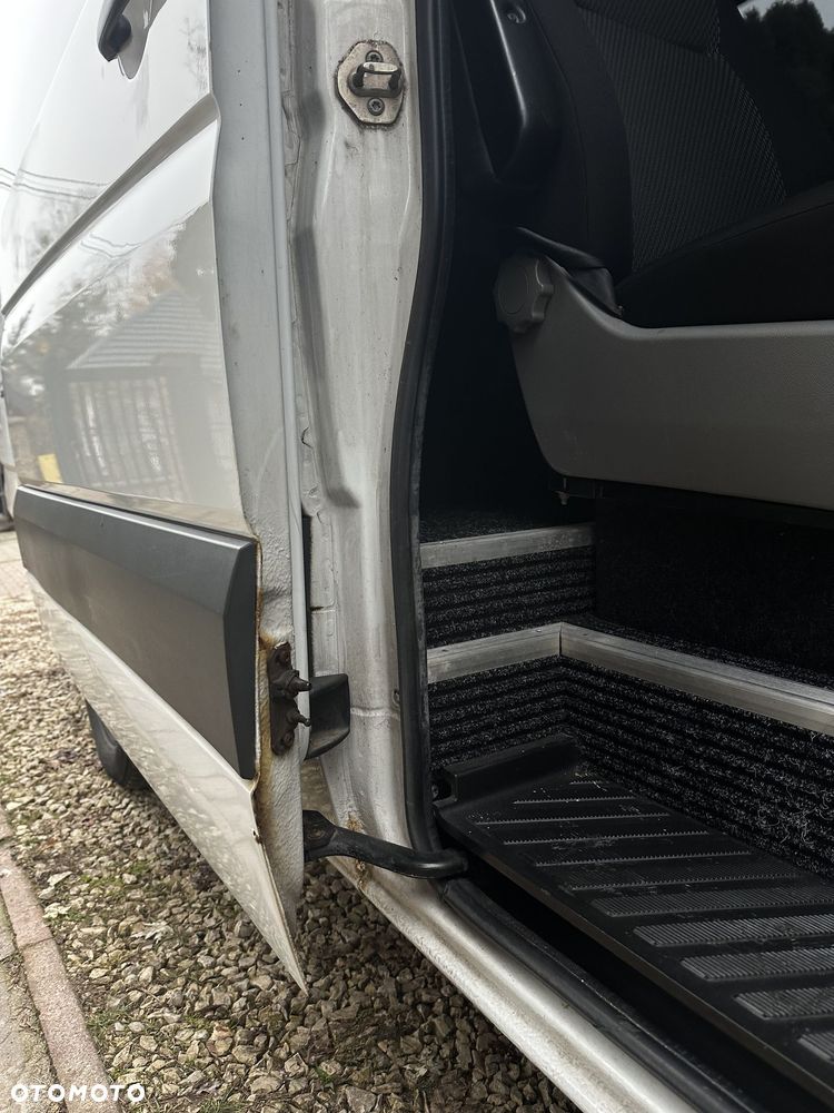 Mercedes-Benz Sprinter - 18