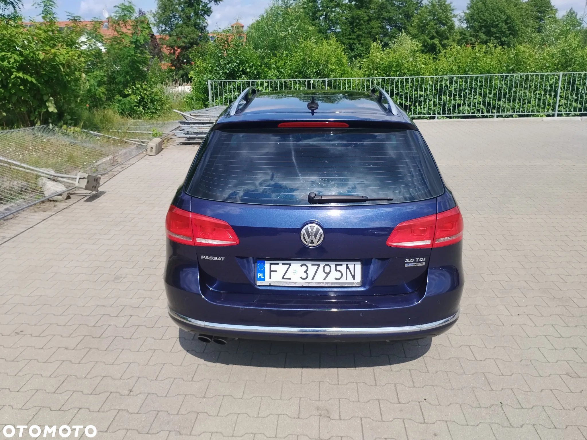 Volkswagen Passat 2.0 TDI Comfortline - 6