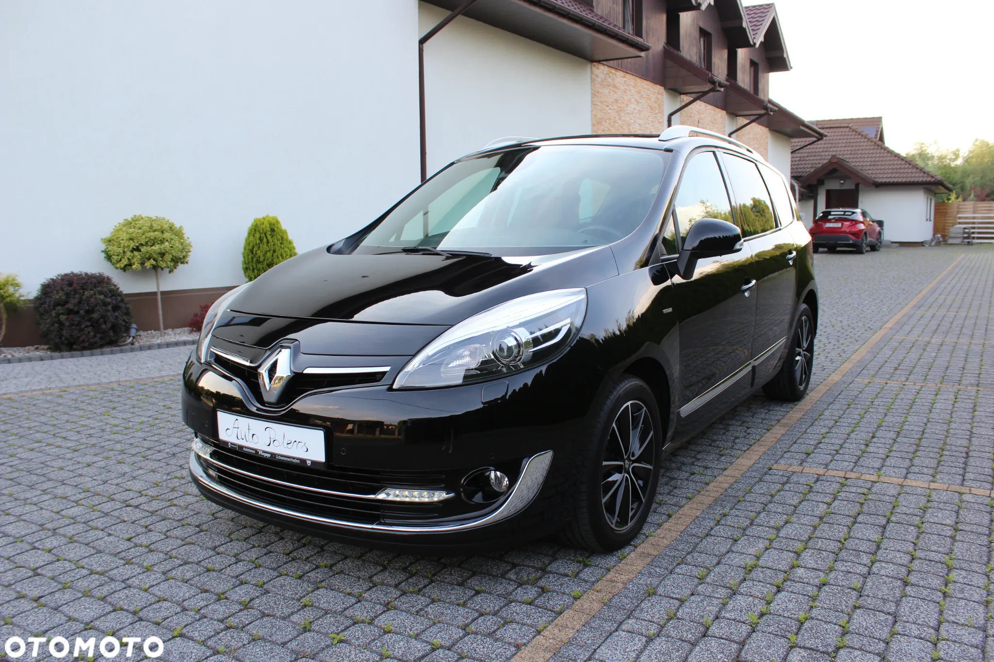 Renault Grand Scenic Gr 2.0 dCi Bose - 2