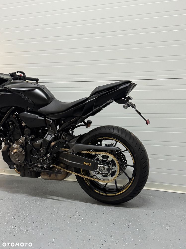 Yamaha MT - 19