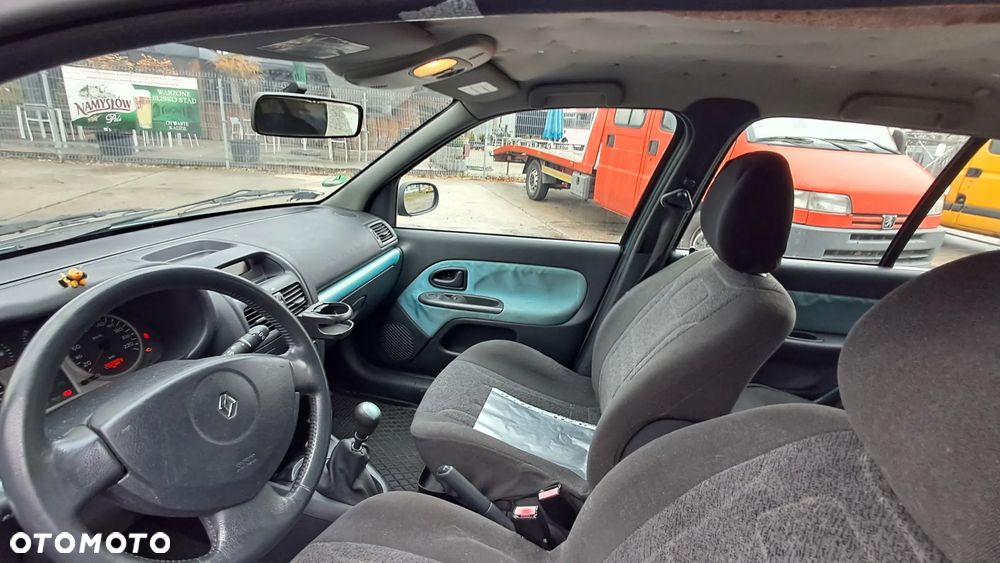 Renault CLIO 2002 zarejestrowany - 9