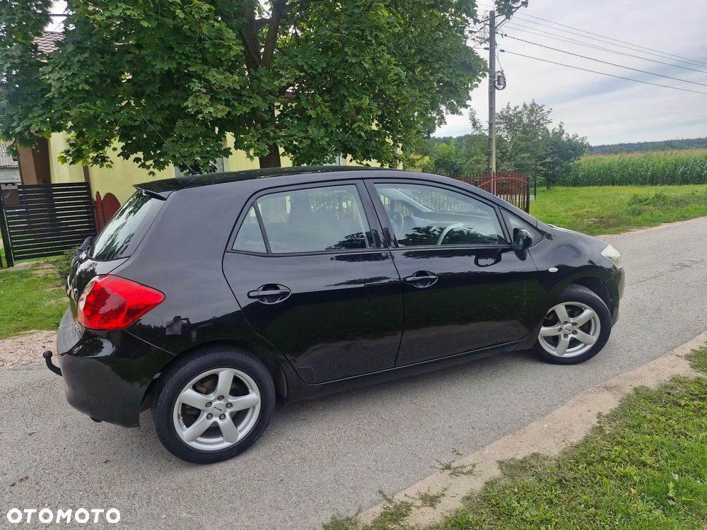 Toyota Auris 1.6 VVT-i Executive - 8