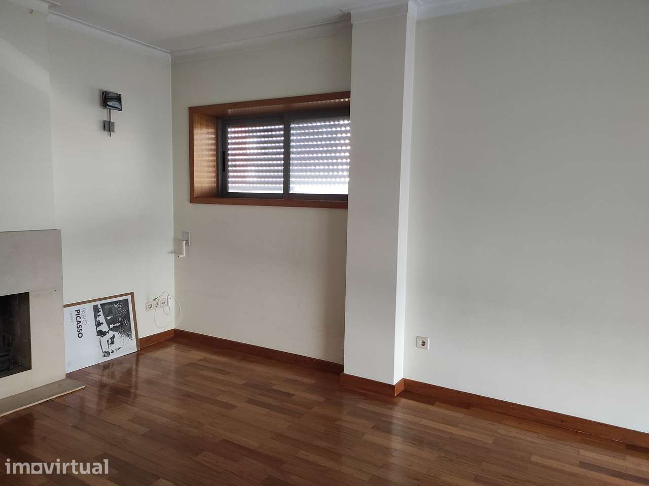 Costa T2 com varanda, garagem e ar condicionado em Guimarães - Grande imagem: 4/13