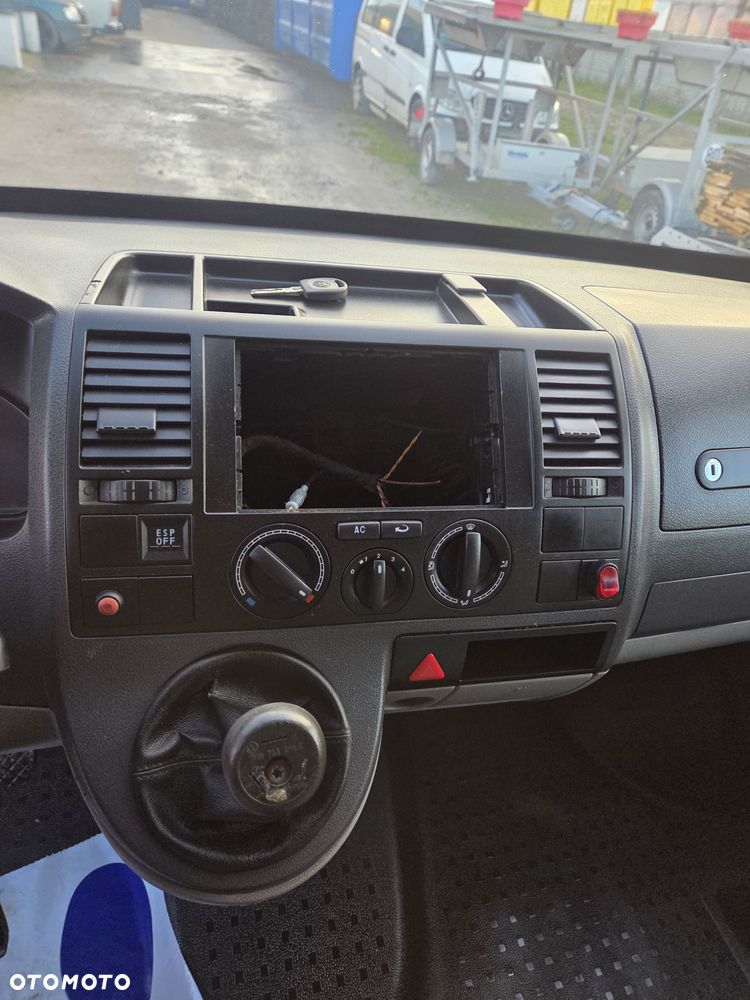 Volkswagen Transporter - 10