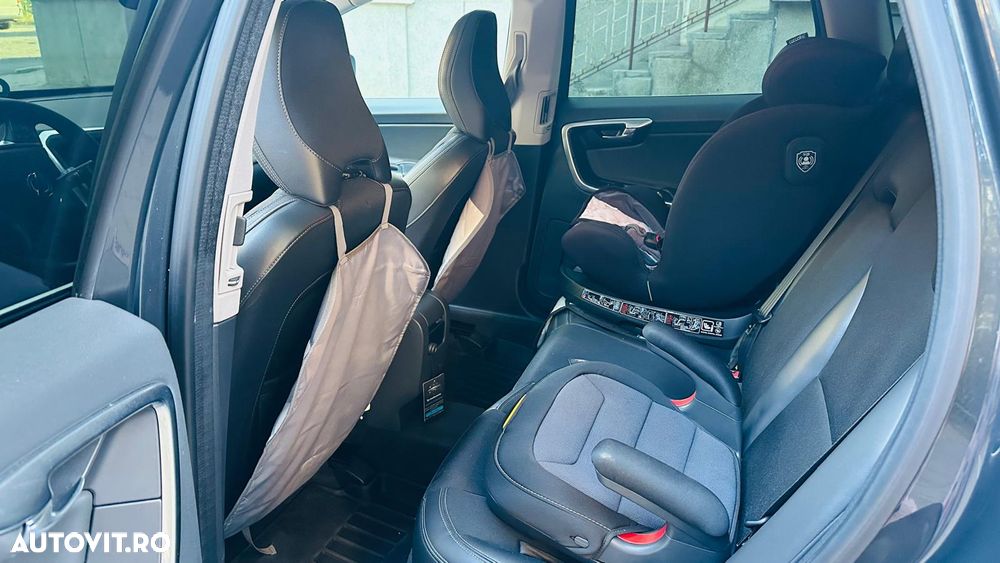 Volvo XC 60 - 8