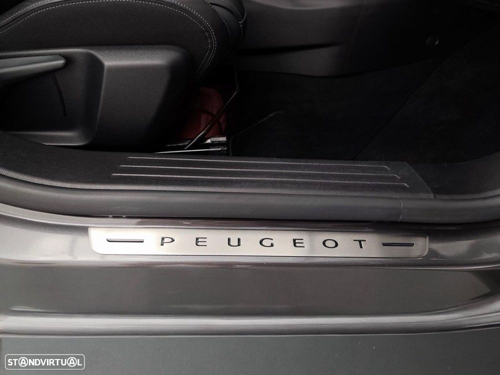 Peugeot 2008 1.5 BlueHDi GT - 34
