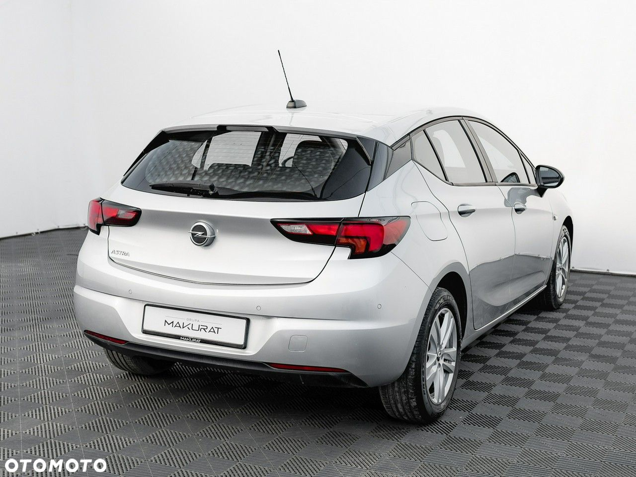 Opel Astra V 1.2 T Edition S&S - 6