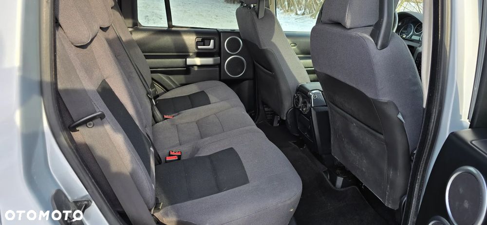 Land Rover Discovery TD V6 S - 9