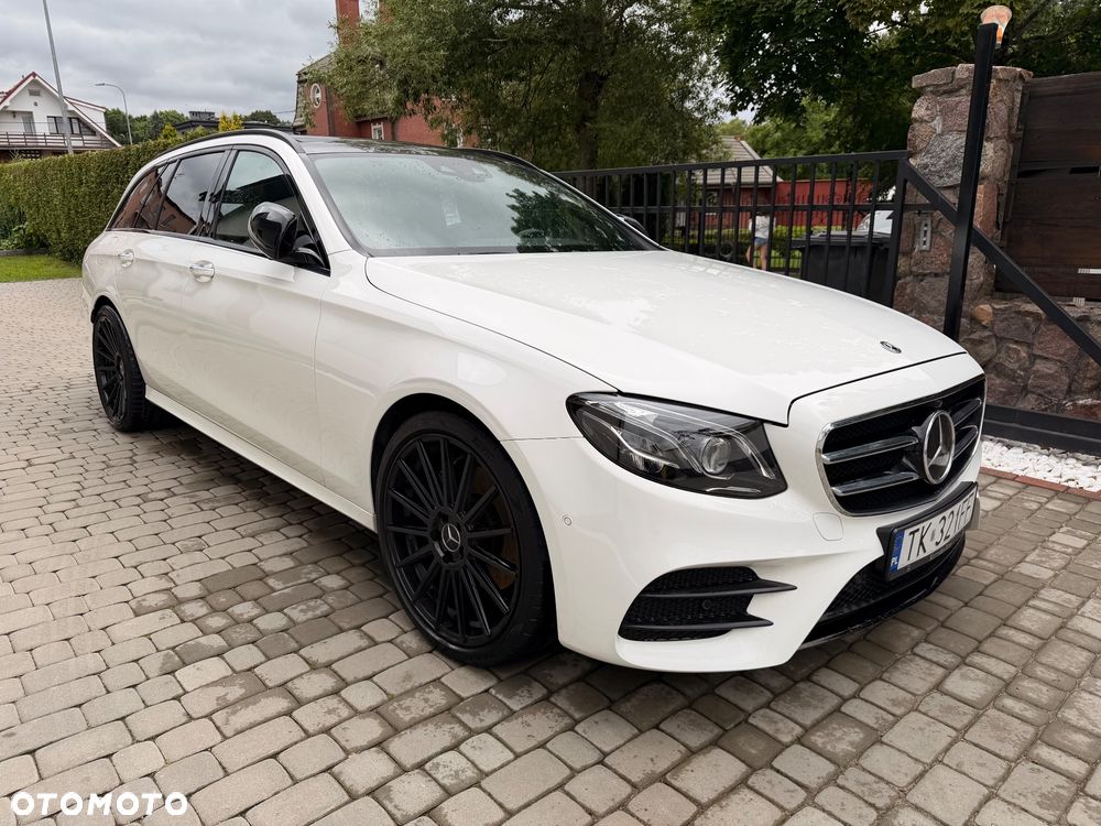 Mercedes-Benz Klasa E 220 d 4-Matic 9G-TRONIC - 3