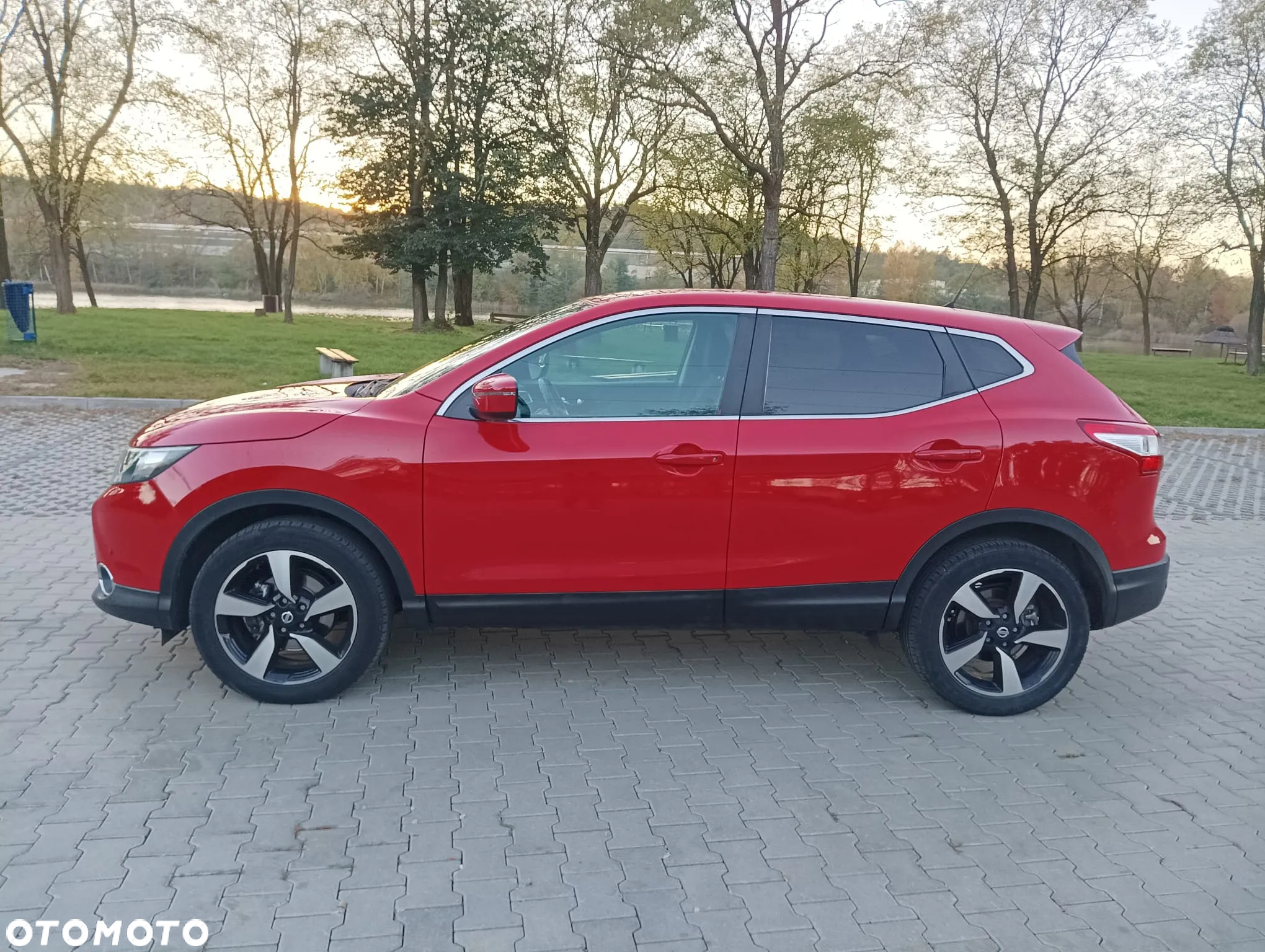 Nissan Qashqai - 2