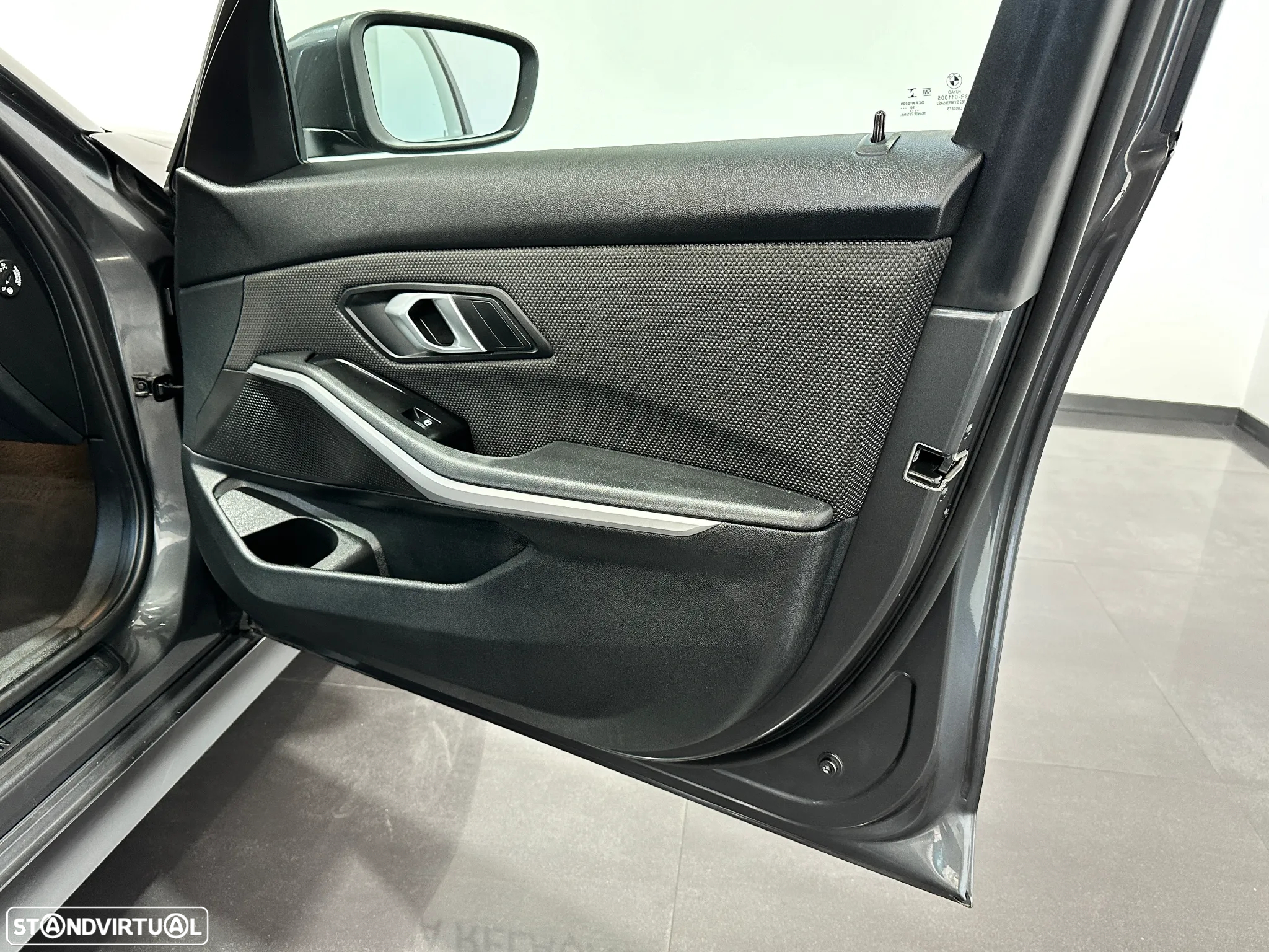 BMW 330 e Corporate Edition Auto - 38