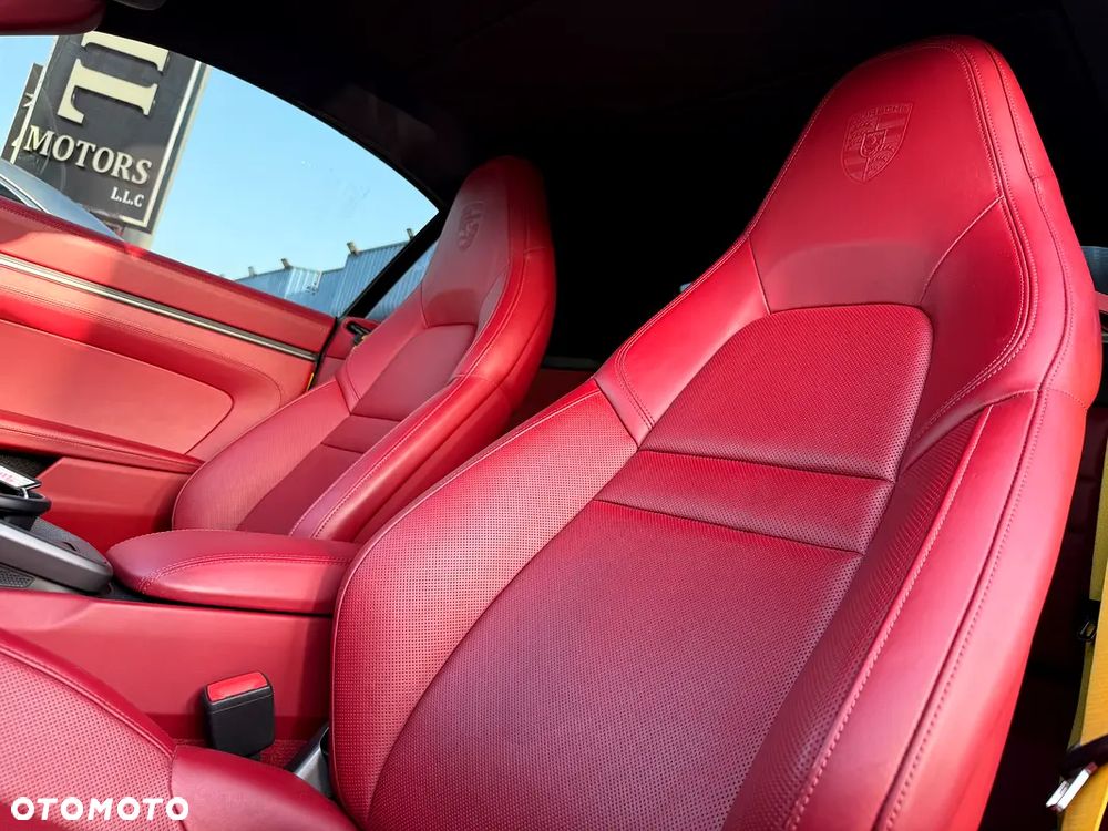 Porsche 911 Carrera PDK - 7
