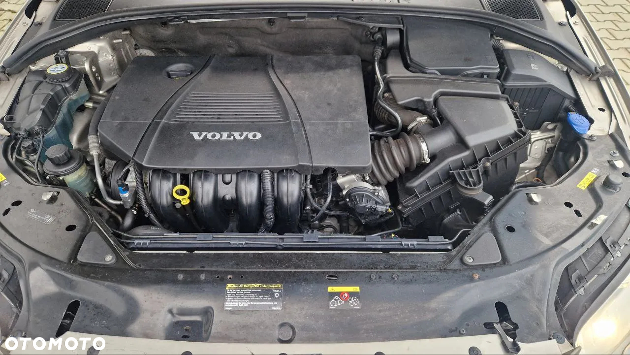 Volvo V70 2.0 Momentum - 10