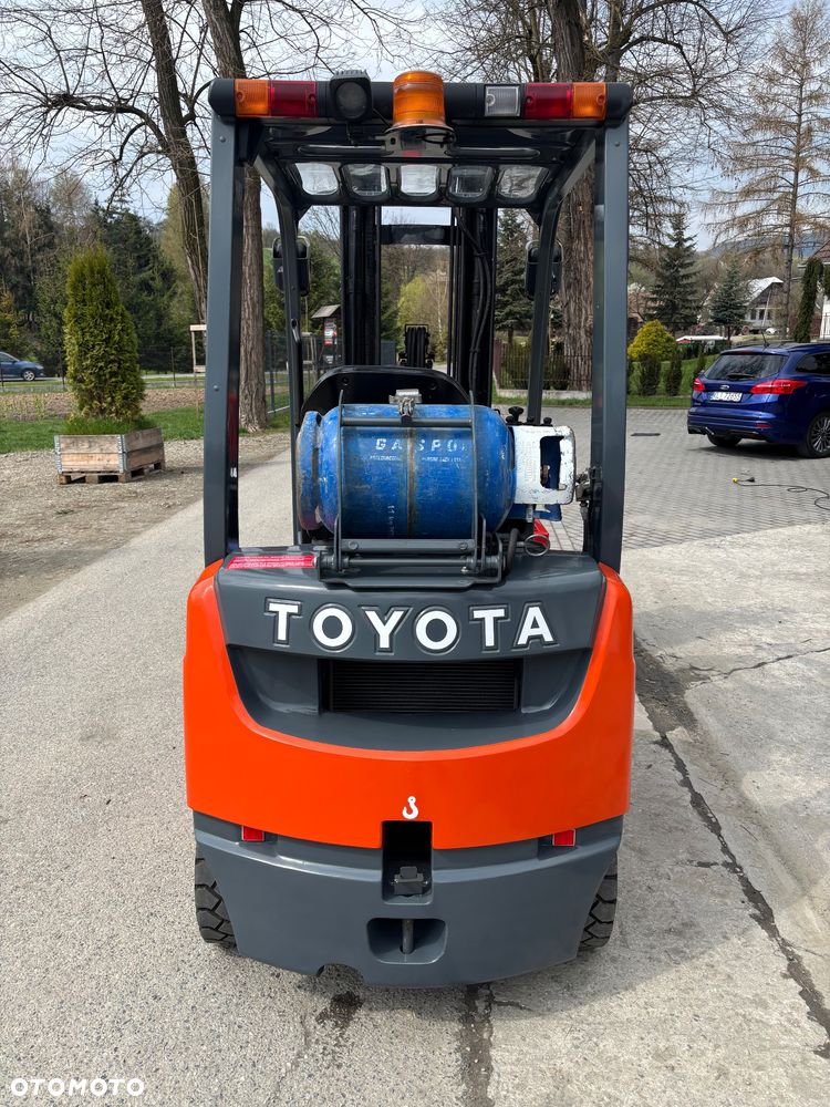 Toyota wózek widłowy 8FGF18 GWARANCJA LPG triplex OBROTNICA 49990 NETTO - 7