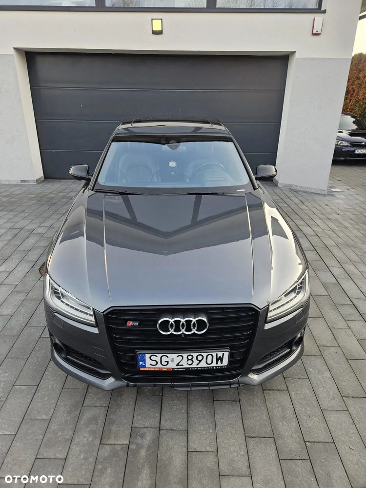 Audi S8 - 5