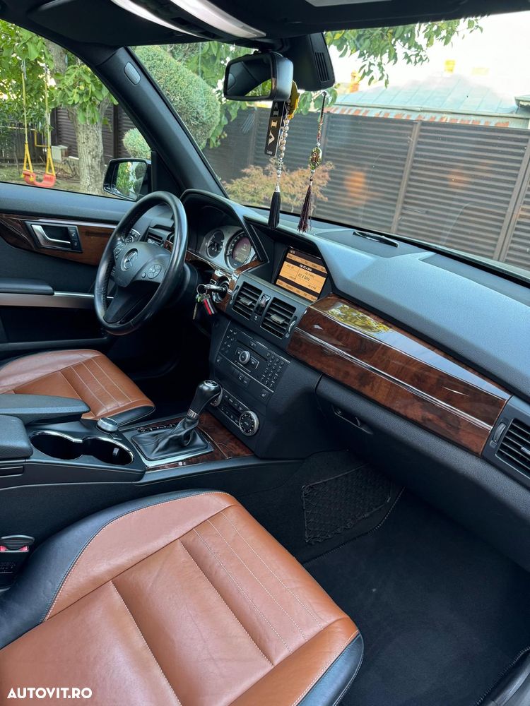 Mercedes-Benz GLK 250 CDI DPF 4Matic BlueEFFICIENCY 7G-TRONIC - 9