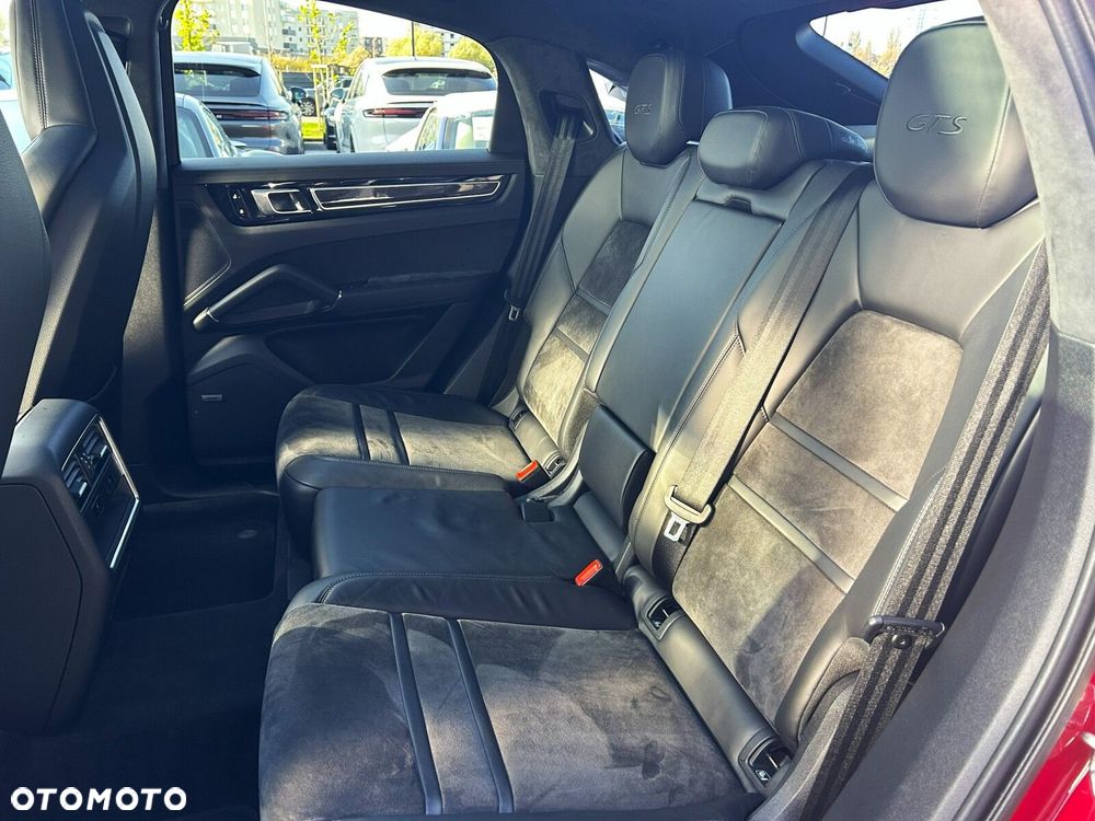 Porsche Cayenne GTS - 34