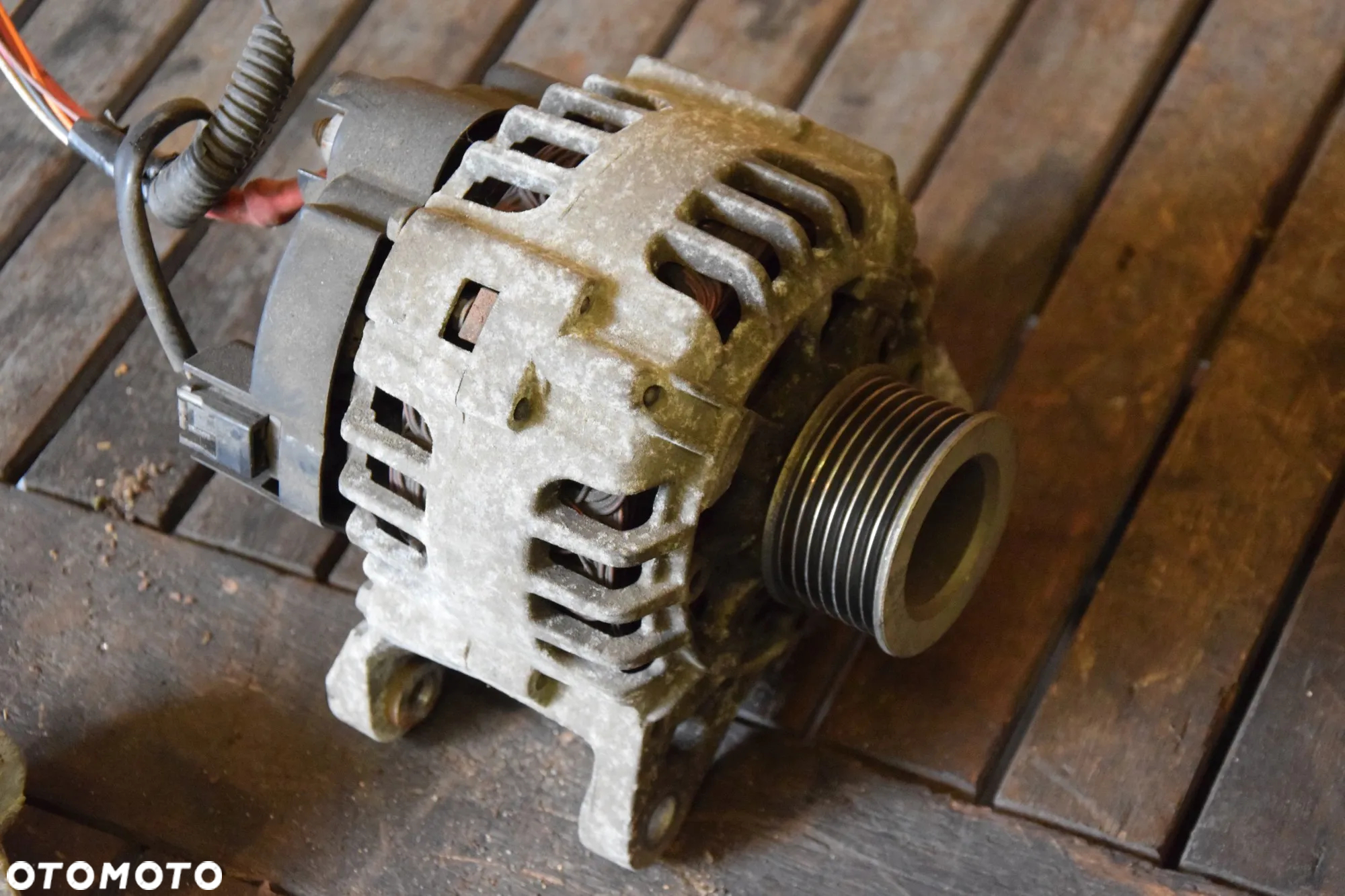 Renault Clio III 1.2 MPI D4F Alternator Modus Twingo TG9B042 2543509A - 4