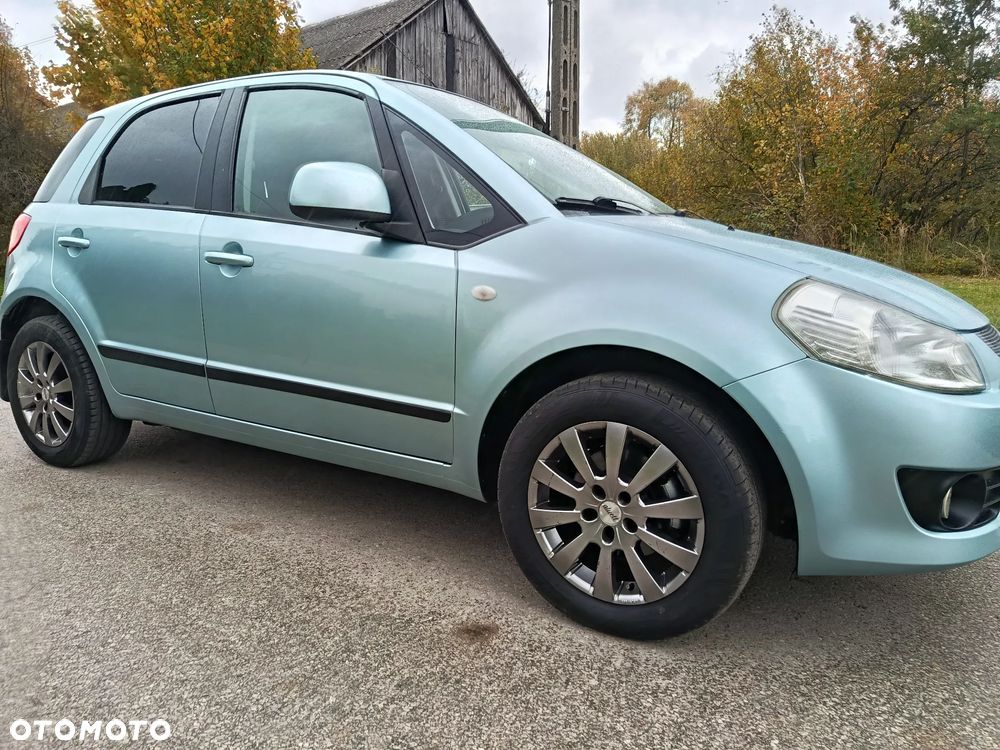 Suzuki SX4 1.6 VVT 4x2 Comfort - 16