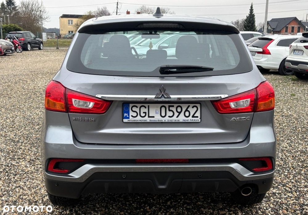 Mitsubishi ASX - 5