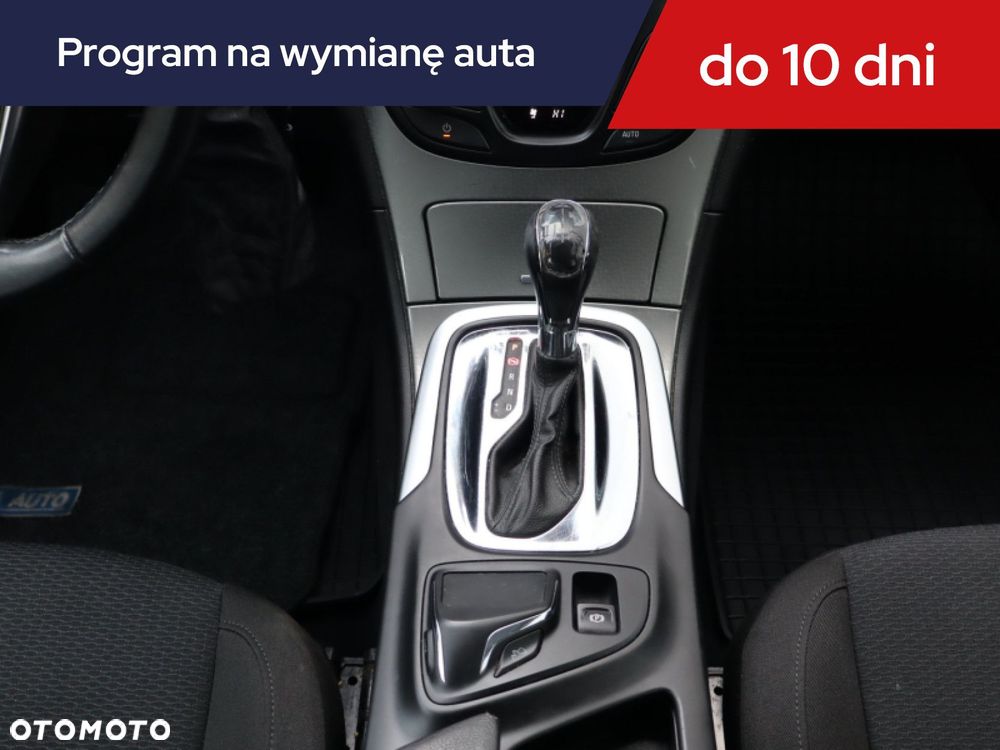 Opel Insignia - 18