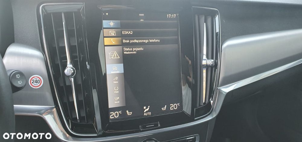 Volvo V90 D4 Momentum - 20
