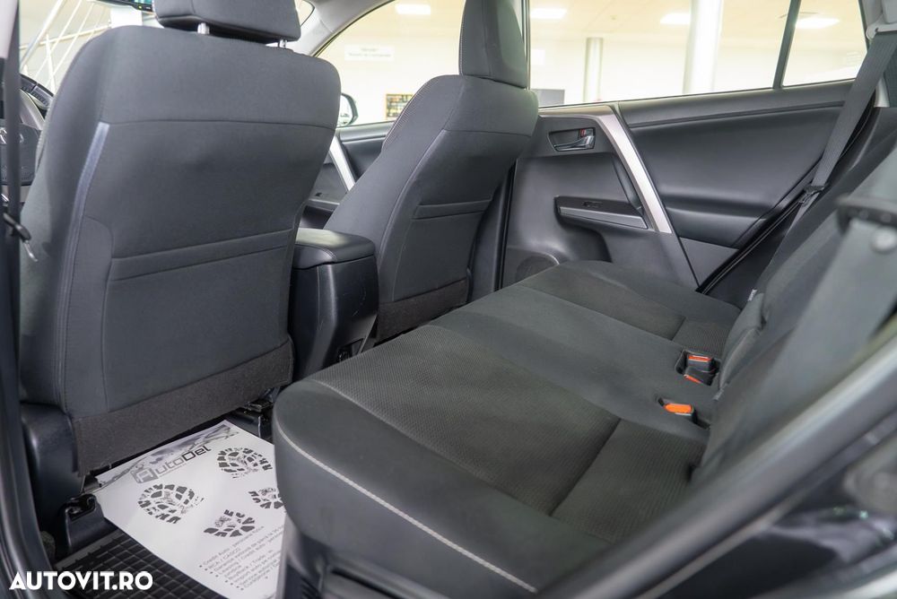 Toyota RAV4 2.5 VVT-i 4x4 Executive - 18