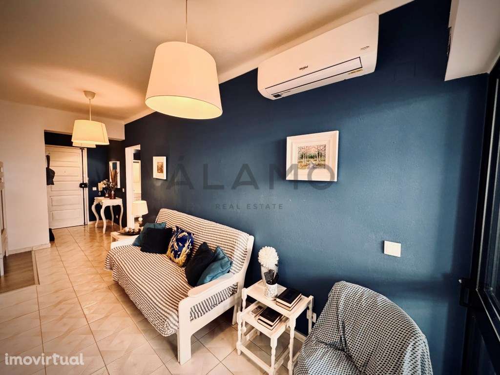 T1+1 Renovado a 300m da Praia - Totalmente Mobilado e Pronto a Habitar - Grande imagem: 2/12