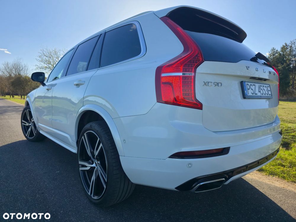 Volvo XC 90 D5 AWD R-Design - 9