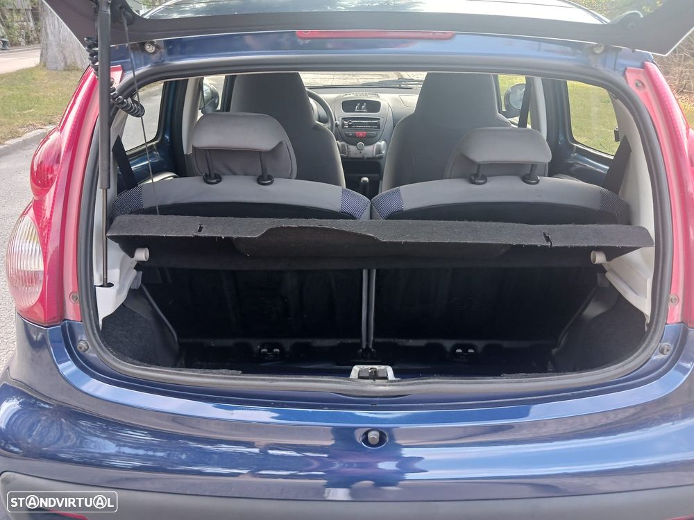 Peugeot 107 1.0 Trendy - 26