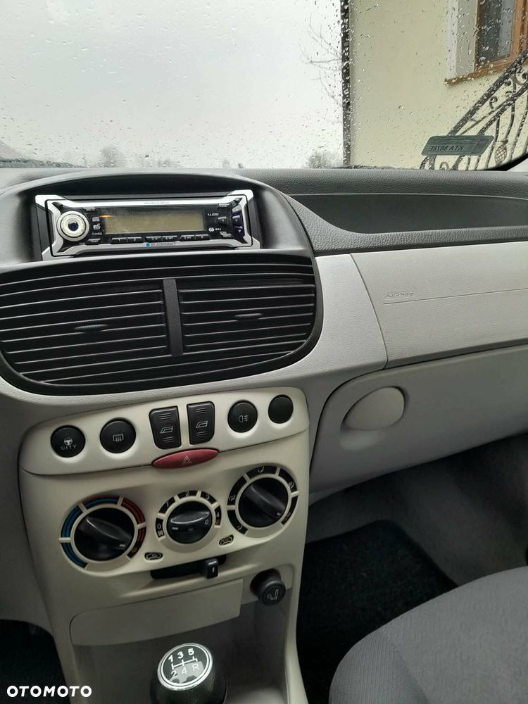 Fiat Punto - 6