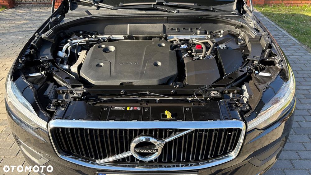 Volvo XC 60 B4 D AWD Momentum Pro - 16