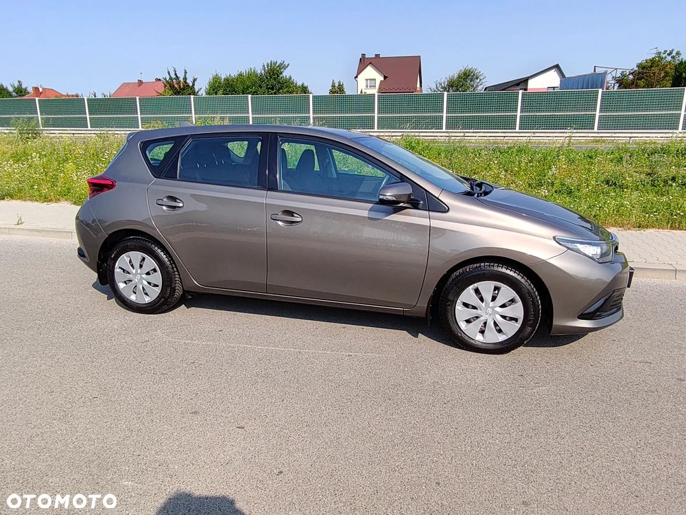 Toyota Auris 1.6 Classic Plus - 25