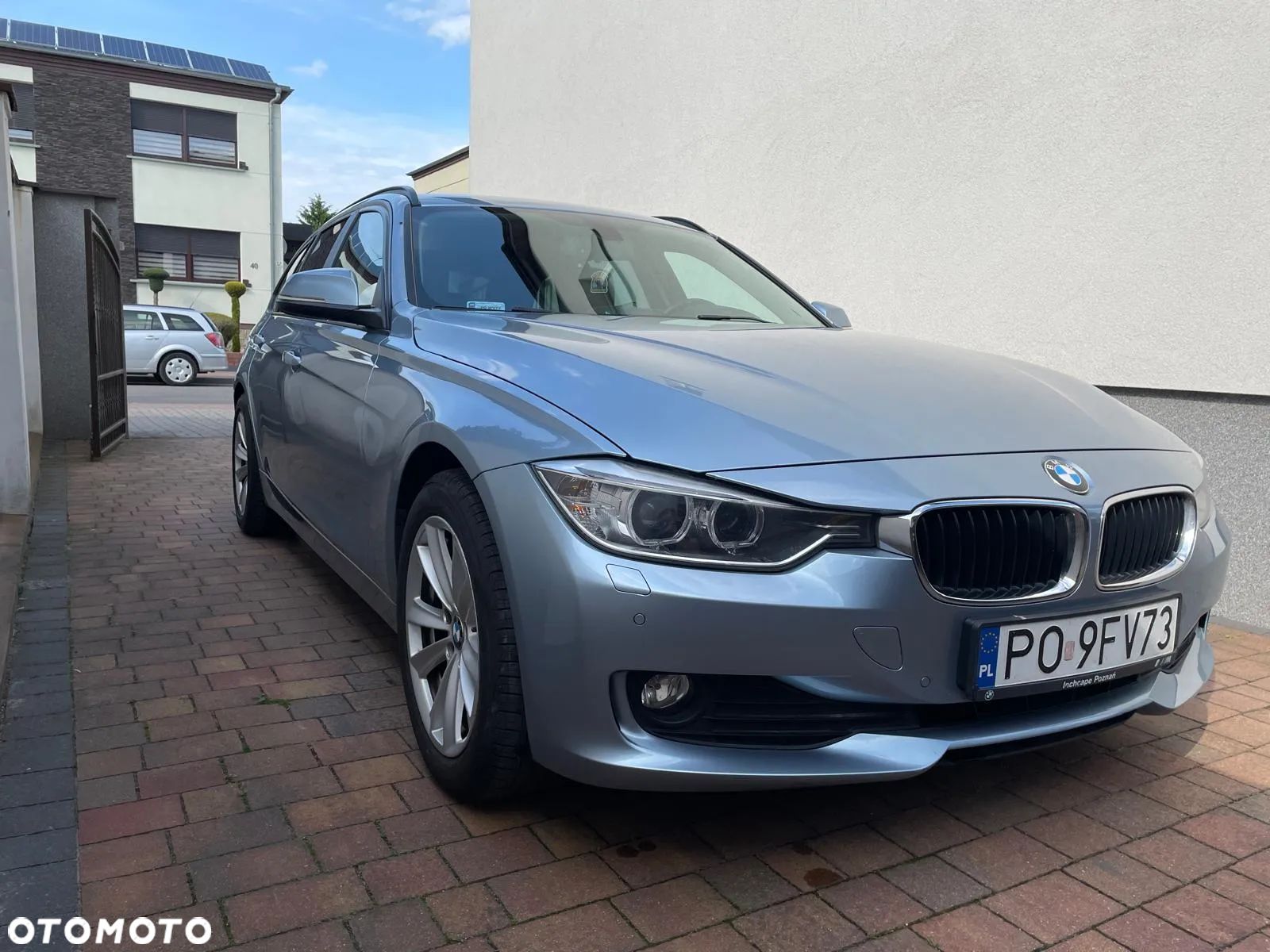 BMW Seria 3 318d Touring - 1