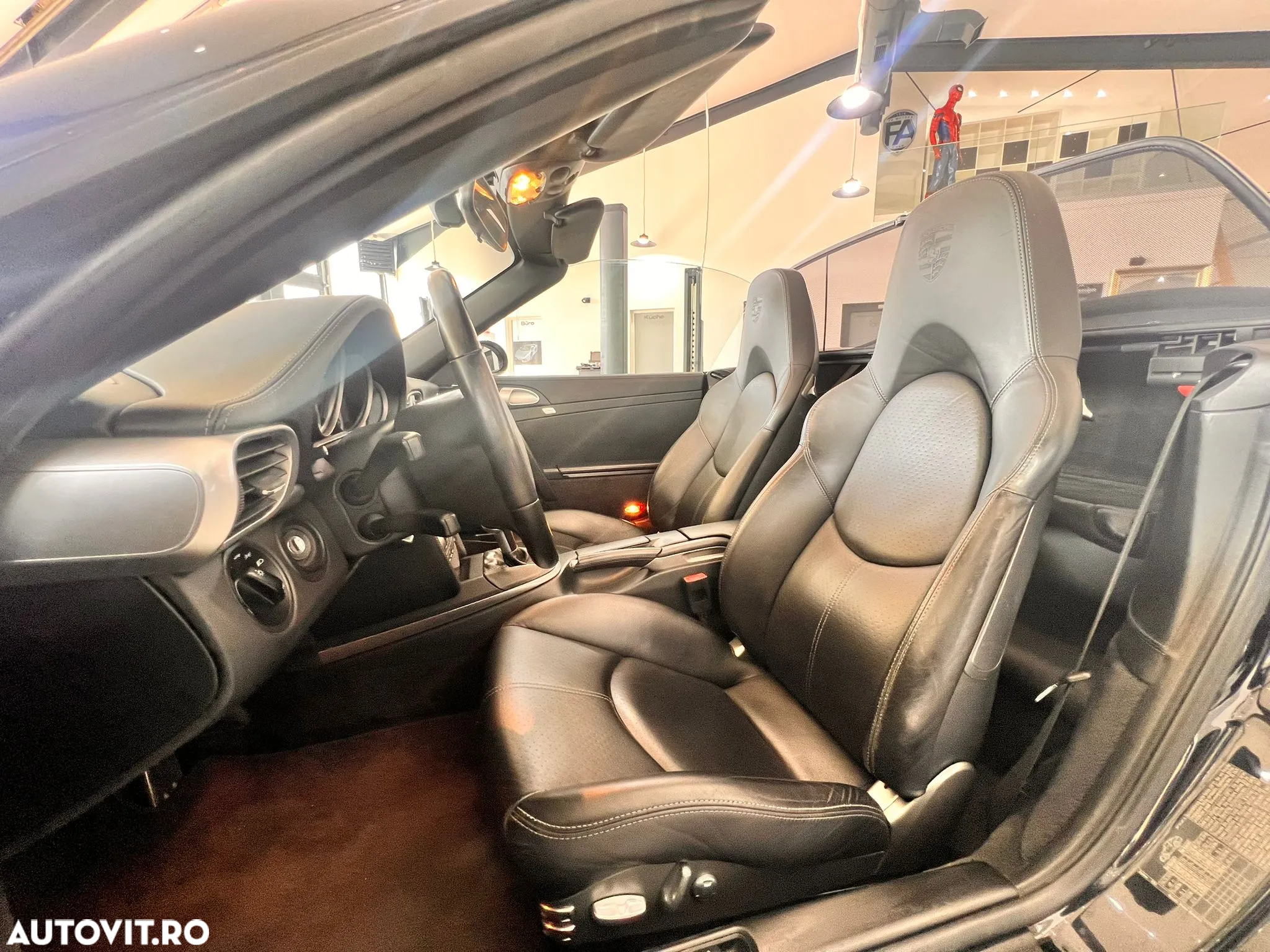 Porsche 911 Carrera 4 S Cabriolet - 12
