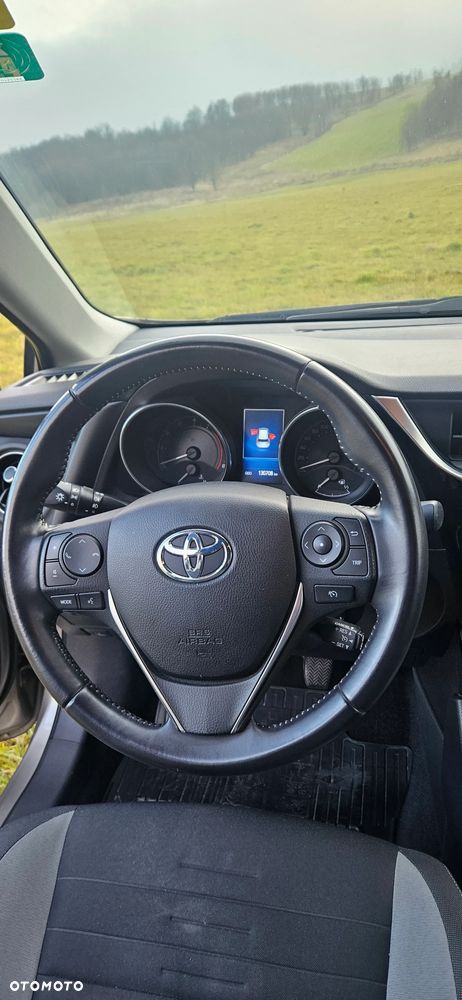 Toyota Auris 1.2 T Dynamic - 11