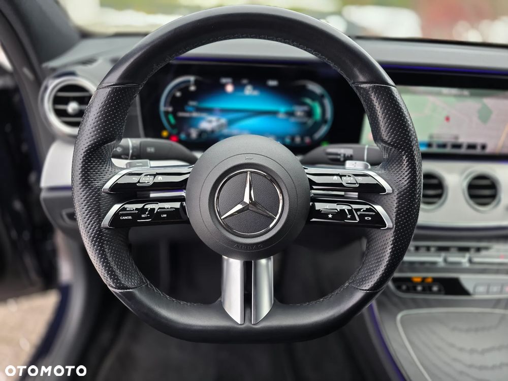 Mercedes-Benz Klasa E - 24