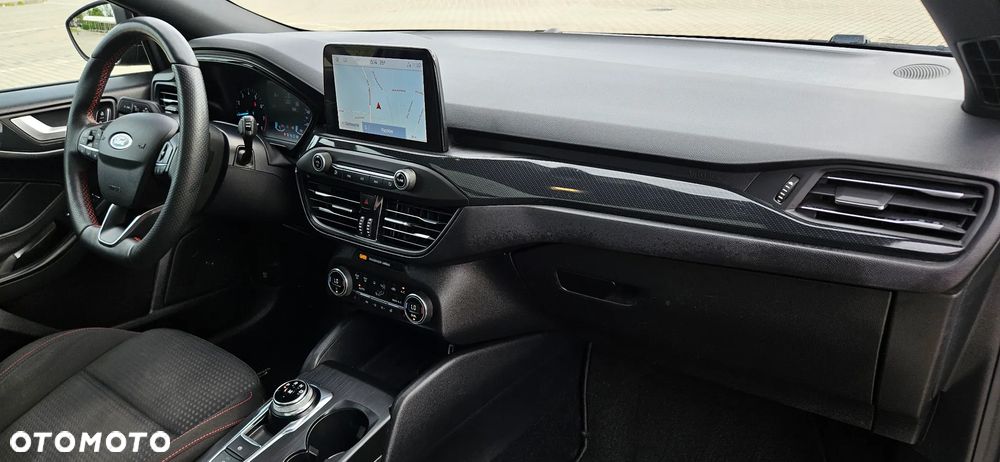 Ford Focus 1.5 EcoBoost Start-Stopp-System ST-LINE - 10