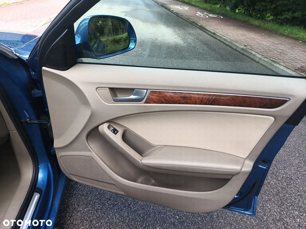 Audi A4 Avant - 23