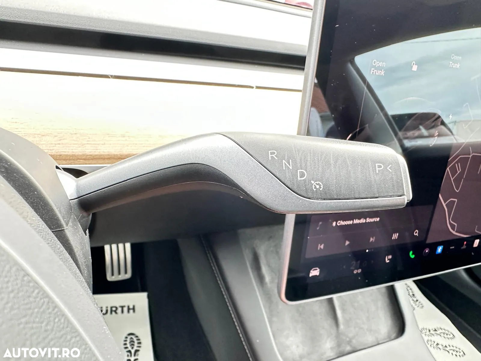 Tesla Model 3 Langstreckenbatterie Allradantrieb Dual Motor Performance - 37