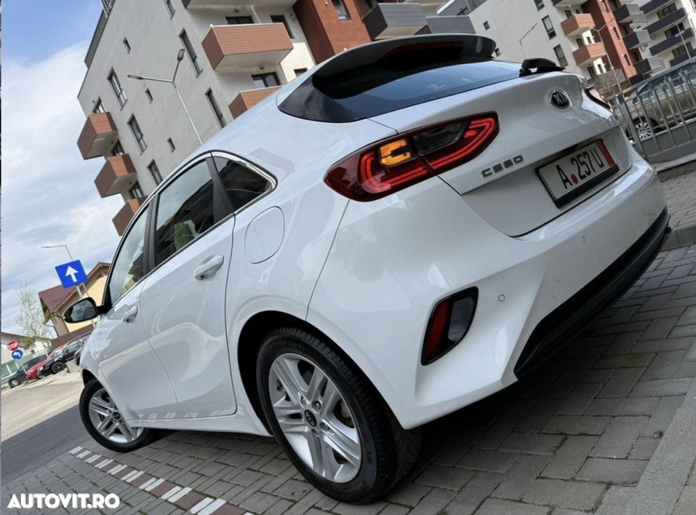 Kia Ceed - 4