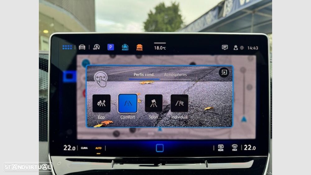 VW Passat Variant 2.0 TDi Business DSG - 25