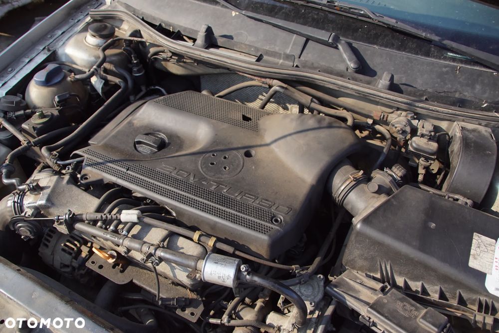Auto na części - Skoda Octavia I 1.8 T 150 KM AGU ECW L97A 1999R Silnik Skrzynia Drzwi Maska Błotnik Zderzak Lampa Lusterko Klamka Szyba Deska Kokpit Sterownik Moduł Czujnik Licznik Panel Kierownica - 18