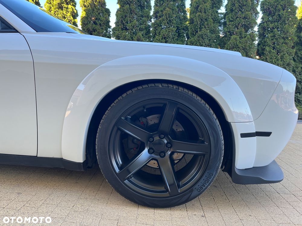 Dodge Challenger 5.7 R/T - 17